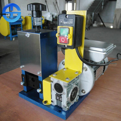 Модель обнажая машины ТМС-025 кабеля стриппера медной проволоки сбережений энергии автоматическая