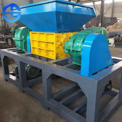 1500 Kg/H сдают в утиль двойную машину 3000*1300*1850mm шредера вала